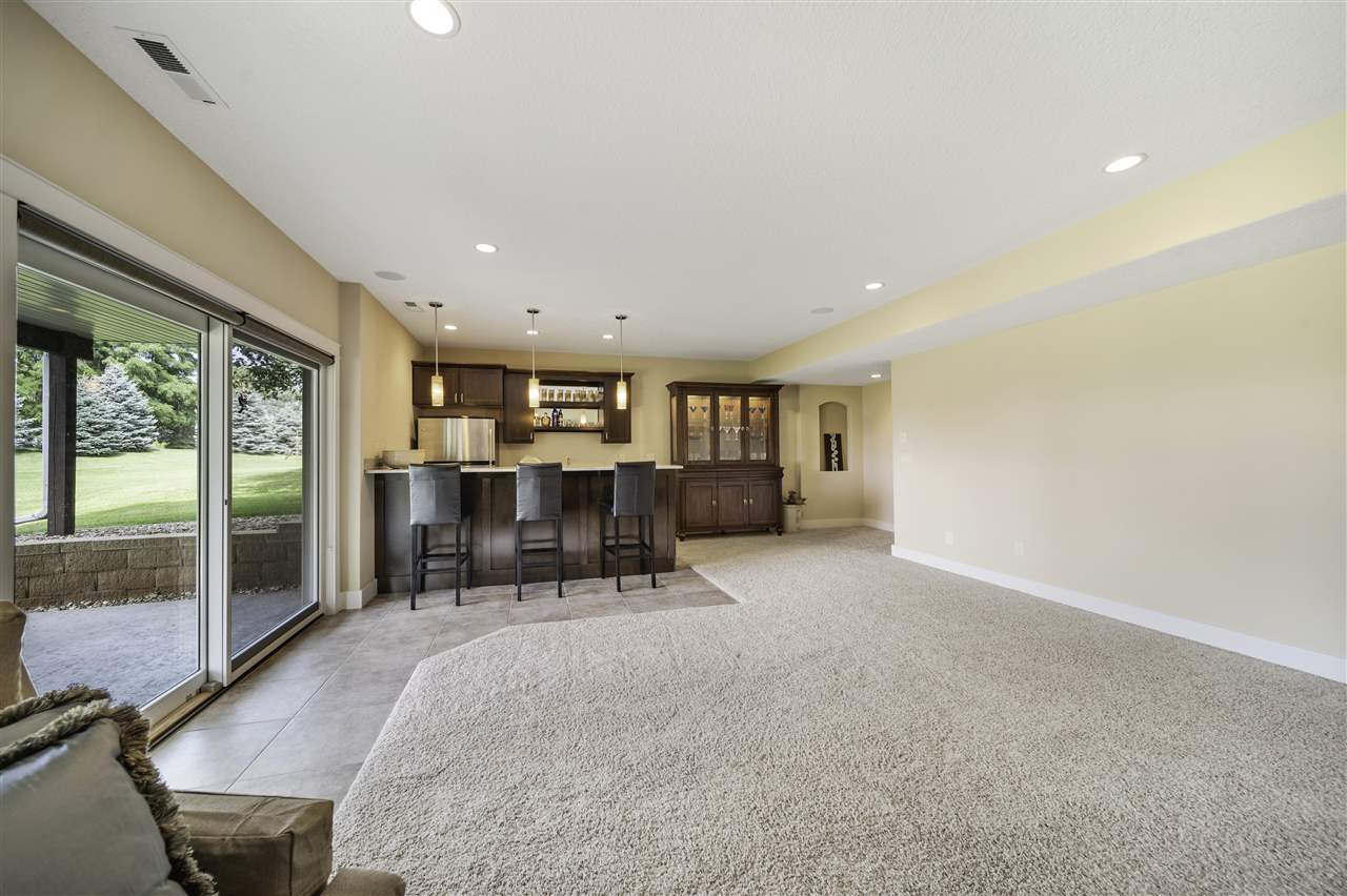 2910 High Bluff Drive Coralville IA 52241