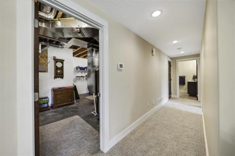 2910 High Bluff Drive Coralville IA 52241