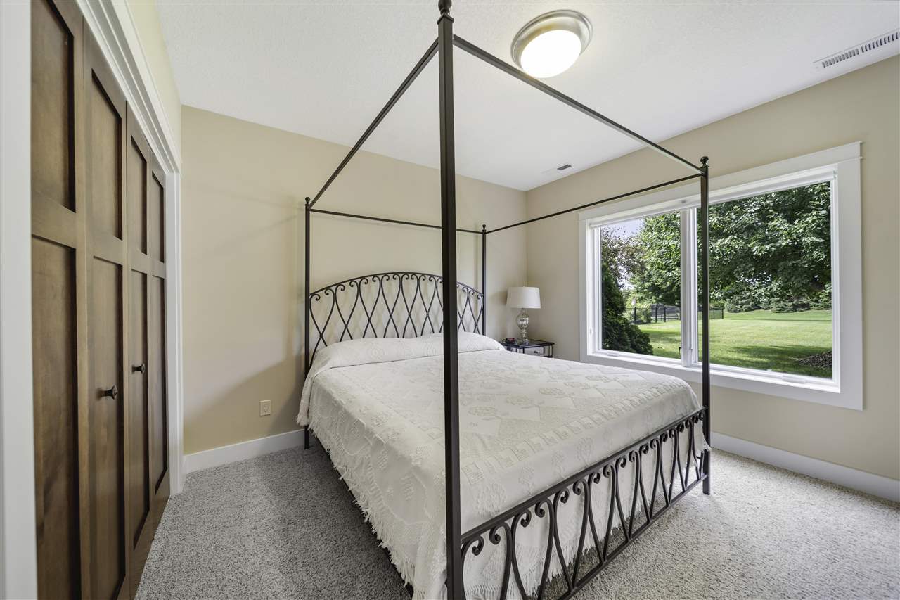 2910 High Bluff Drive Coralville IA 52241