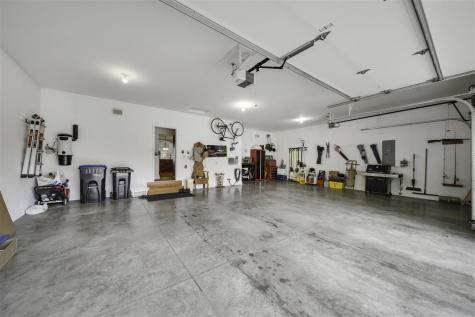 2910 High Bluff Drive Coralville IA 52241