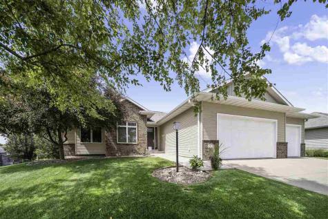 2910 High Bluff Drive Coralville IA 52241