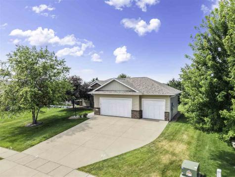 2910 High Bluff Drive Coralville IA 52241