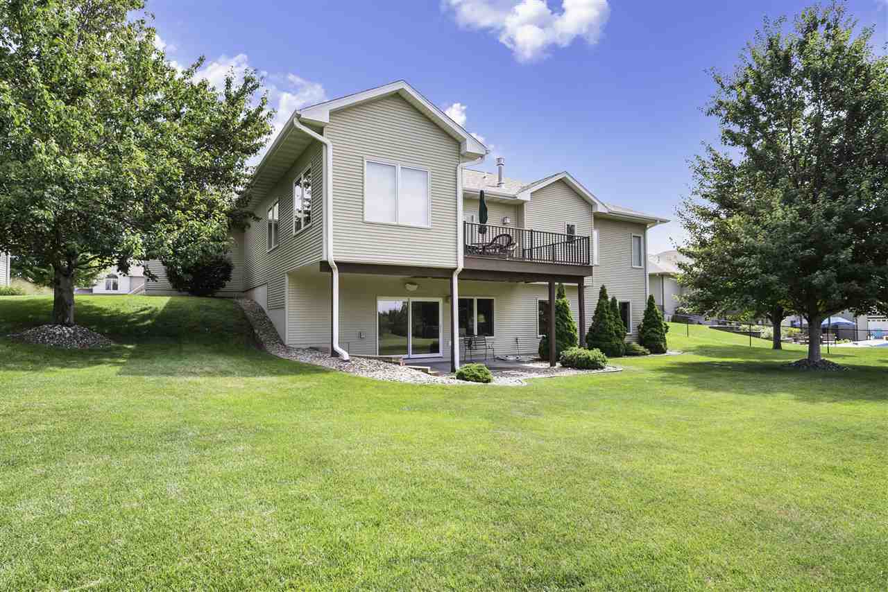 2910 High Bluff Drive Coralville IA 52241