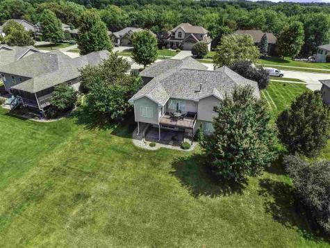 2910 High Bluff Drive Coralville IA 52241