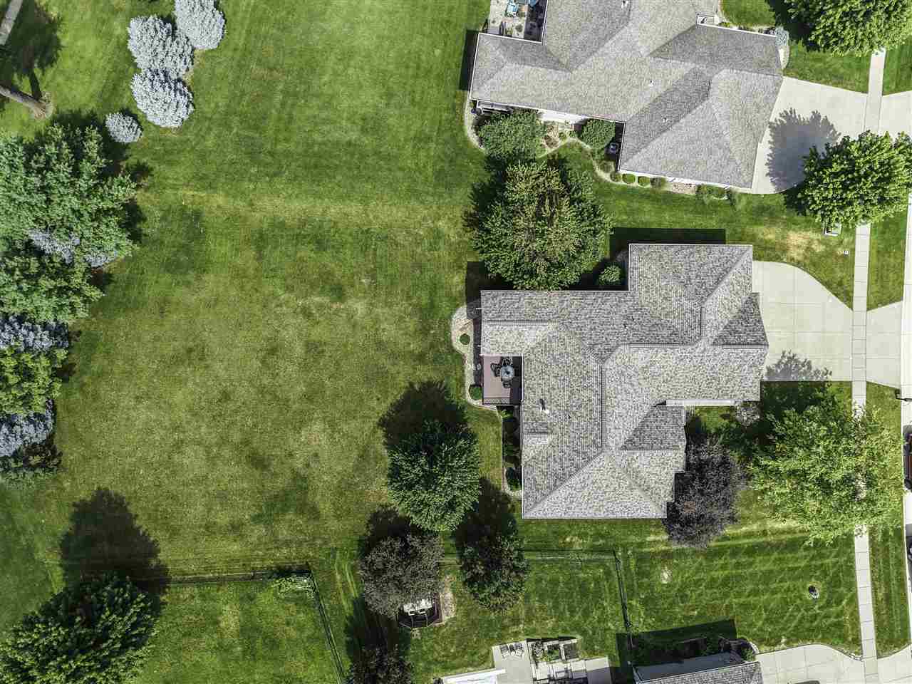 2910 High Bluff Drive Coralville IA 52241