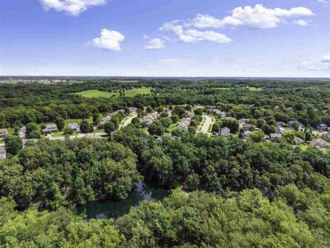 2910 High Bluff Drive Coralville IA 52241