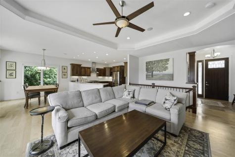 2910 High Bluff Drive Coralville IA 52241