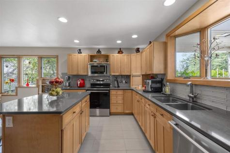 1902 Woodberry Court Iowa City IA 52246