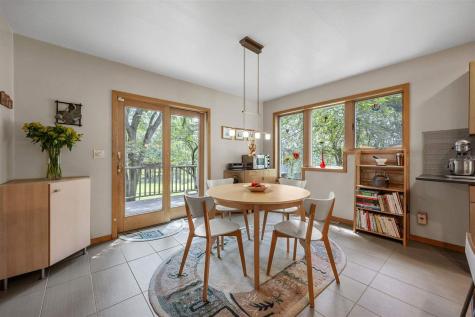 1902 Woodberry Court Iowa City IA 52246