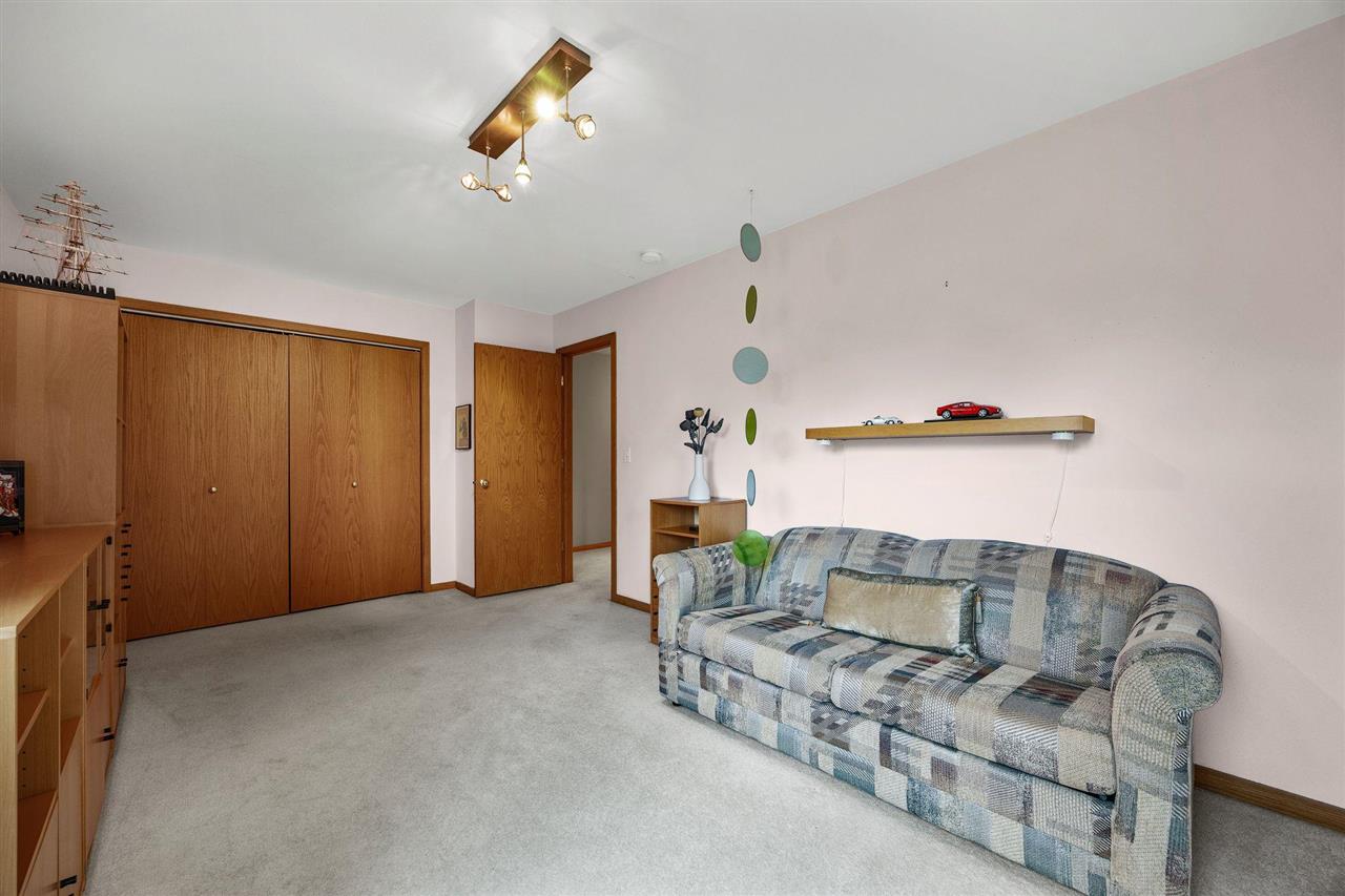 1902 Woodberry Court Iowa City IA 52246