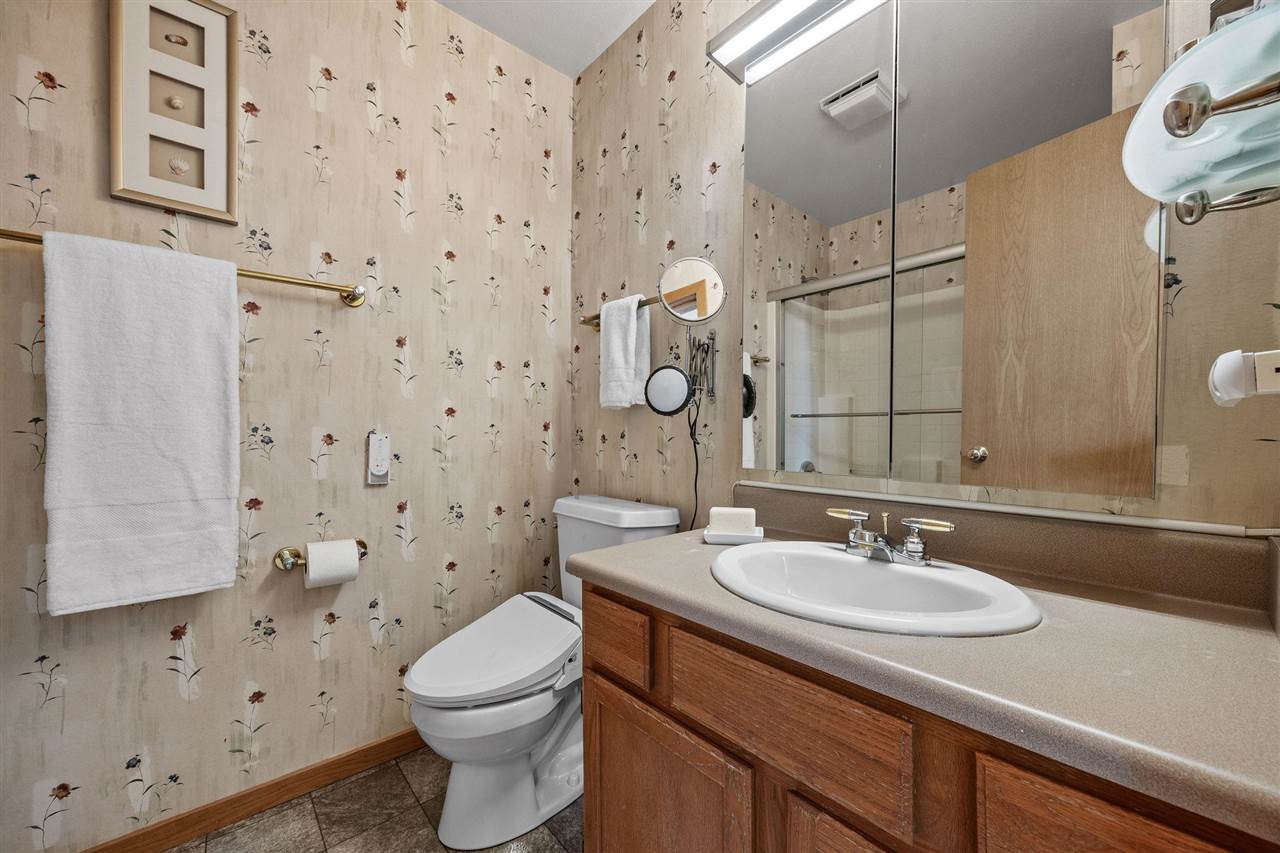 1902 Woodberry Court Iowa City IA 52246