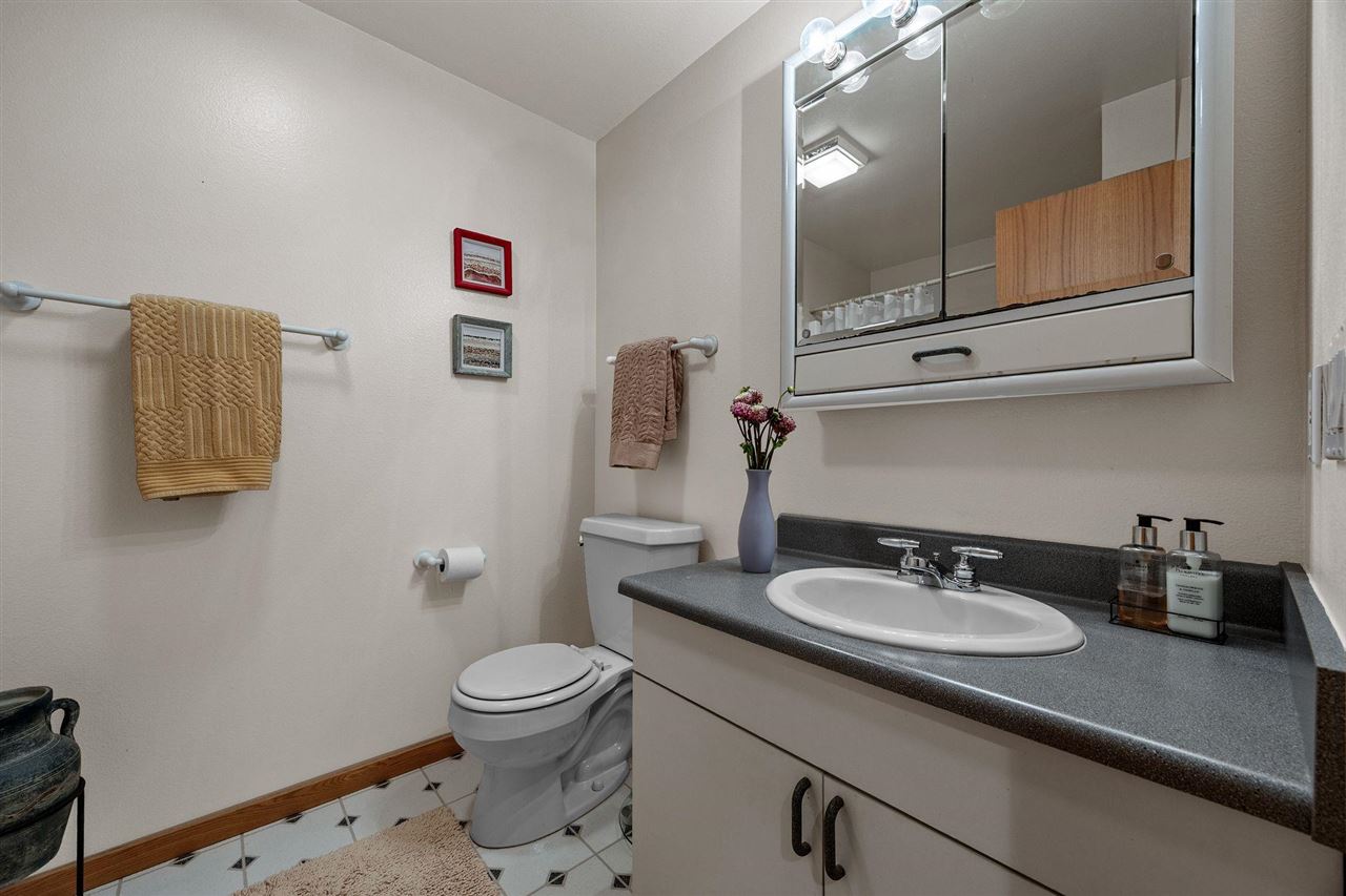 1902 Woodberry Court Iowa City IA 52246