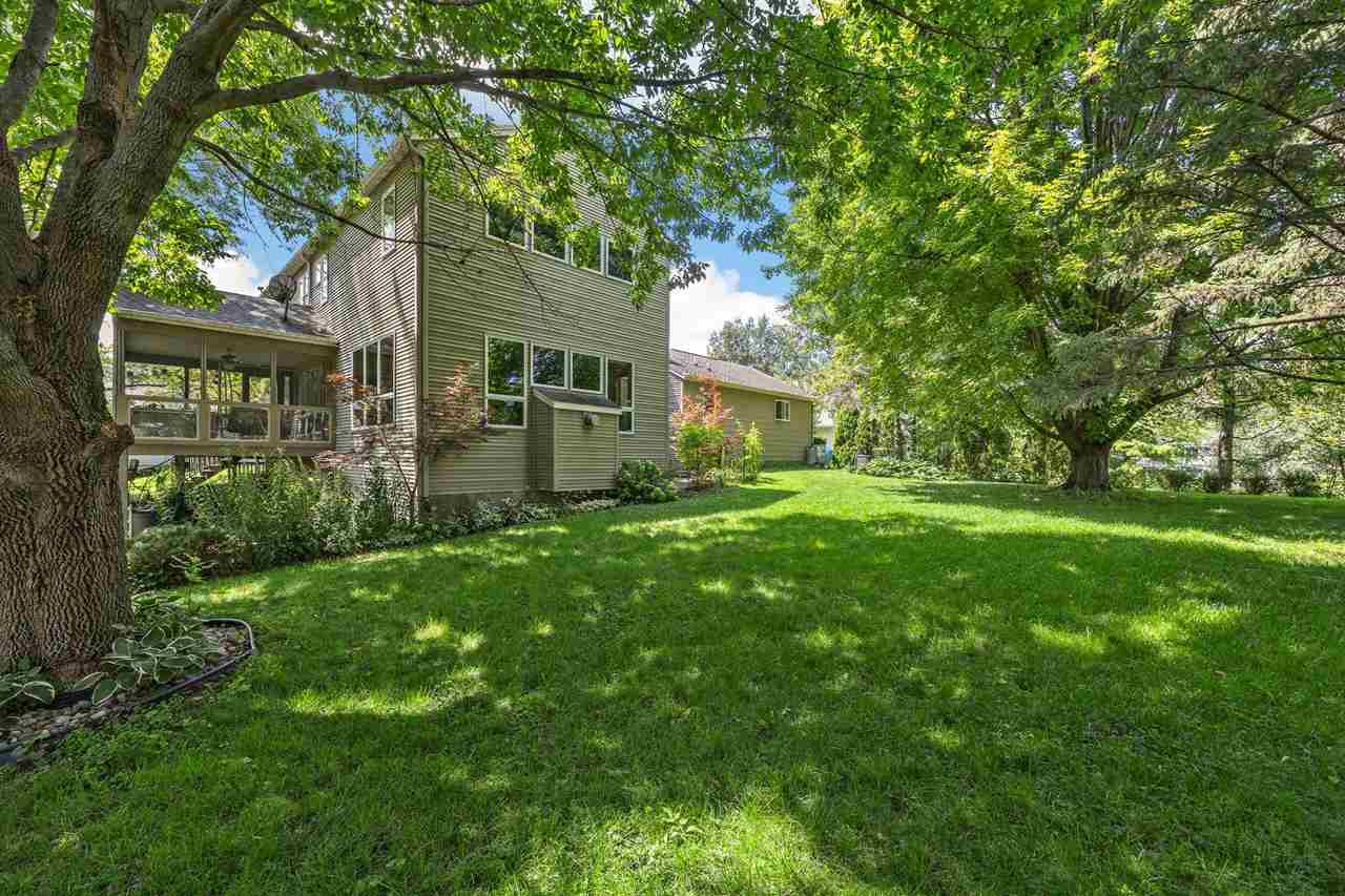 1902 Woodberry Court Iowa City IA 52246