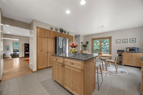 1902 Woodberry Court Iowa City IA 52246
