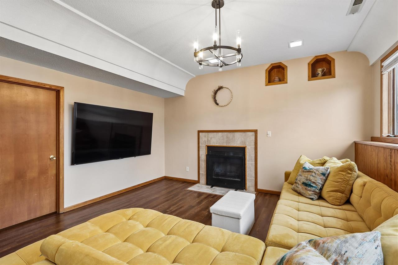 2036 North Ridge Drive Coralville IA 52241