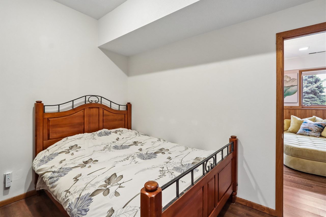 2036 North Ridge Drive Coralville IA 52241