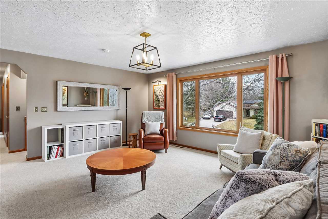 2036 North Ridge Drive Coralville IA 52241