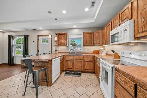 1315 1st Avenue Center Point IA 52213