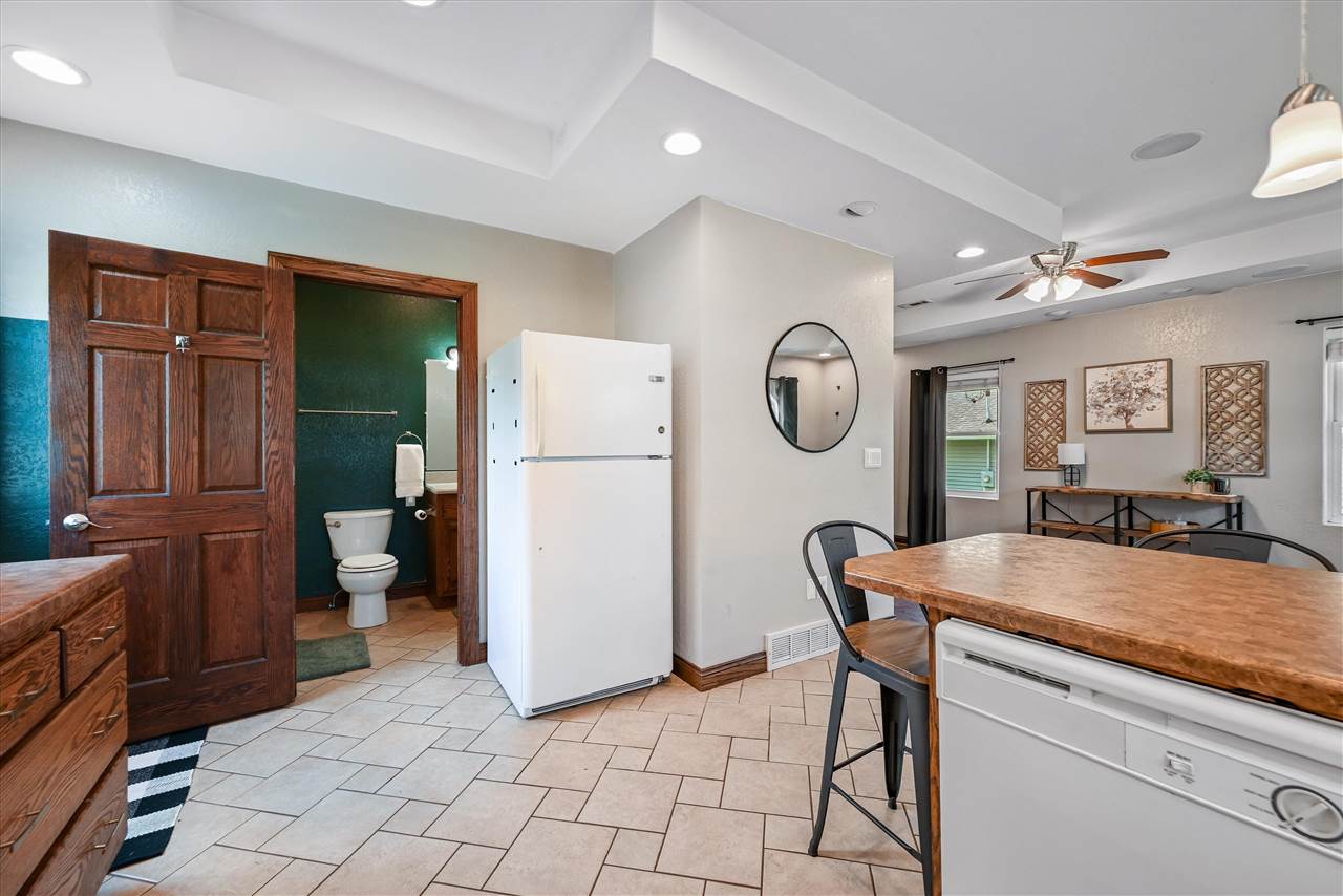 1315 1st Avenue Center Point IA 52213