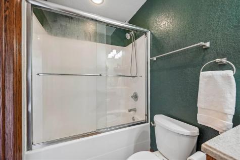 1315 1st Avenue Center Point IA 52213