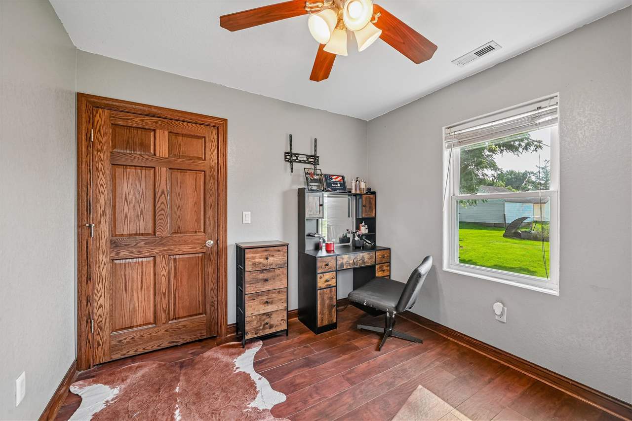 1315 1st Avenue Center Point IA 52213