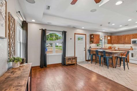 1315 1st Avenue Center Point IA 52213