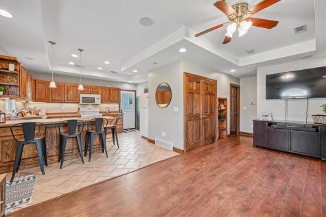 1315 1st Avenue Center Point IA 52213