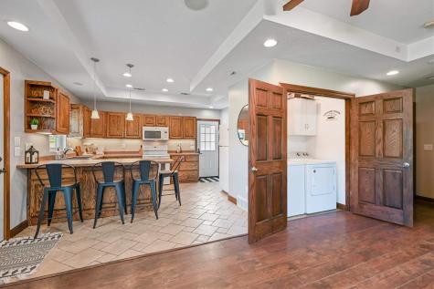 1315 1st Avenue Center Point IA 52213