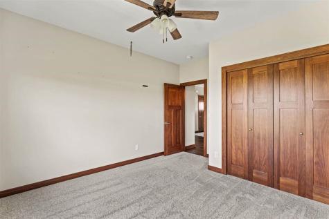 3176 Artesian Road Marion IA 52302