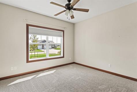 3176 Artesian Road Marion IA 52302