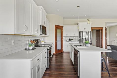 3176 Artesian Road Marion IA 52302