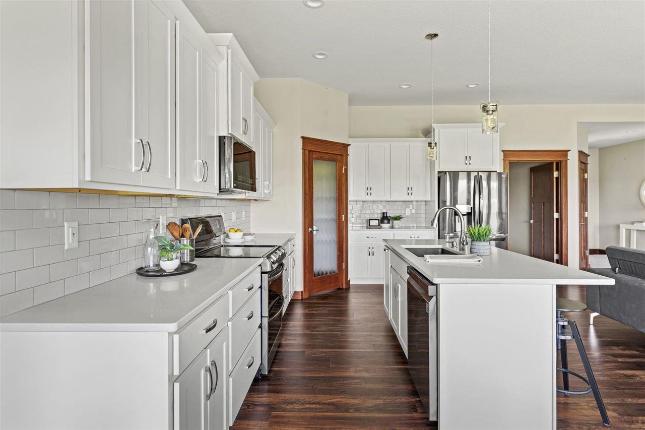 3176 Artesian Road Marion IA 52302