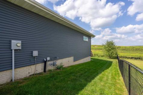 3176 Artesian Road Marion IA 52302