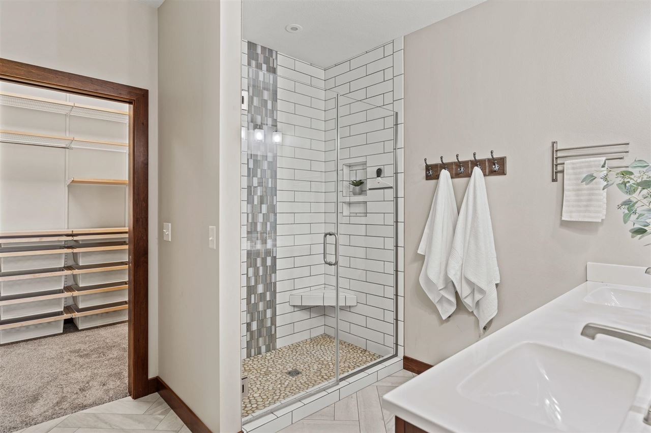 3176 Artesian Road Marion IA 52302