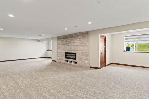 3176 Artesian Road Marion IA 52302
