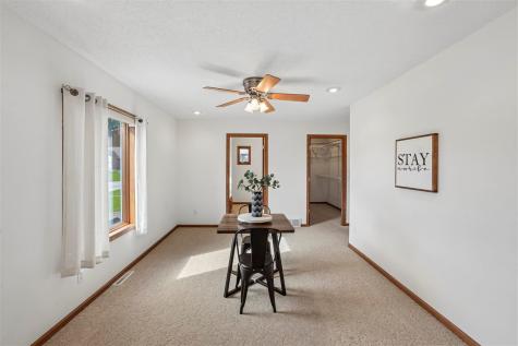 100 Court Street Victor IA 52347