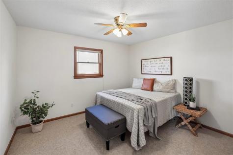 100 Court Street Victor IA 52347