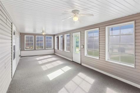 100 Court Street Victor IA 52347