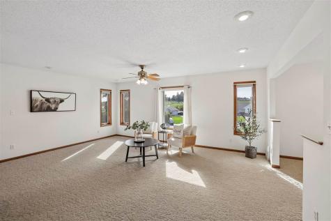 100 Court Street Victor IA 52347