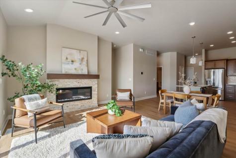 1023 Highland Trail Solon IA 52333