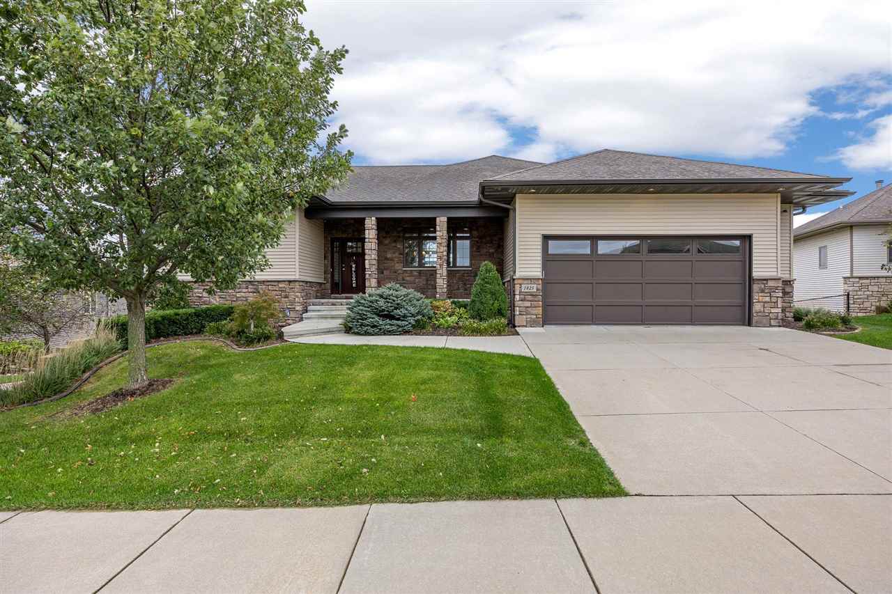 1825 Stone Creek Circle North Liberty IA 52317