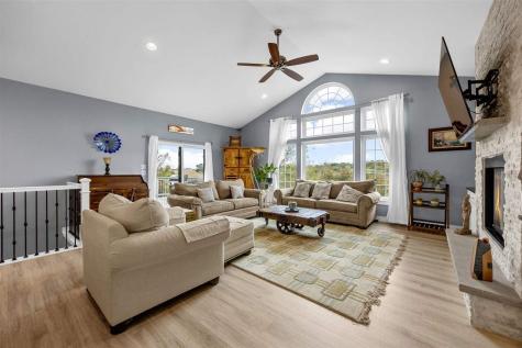 1825 Stone Creek Circle North Liberty IA 52317