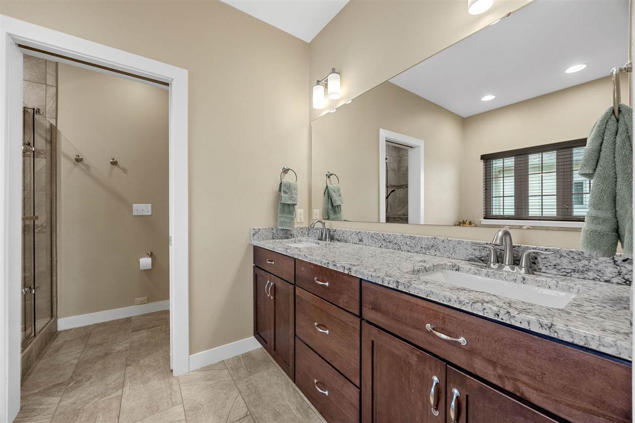 1825 Stone Creek Circle North Liberty IA 52317