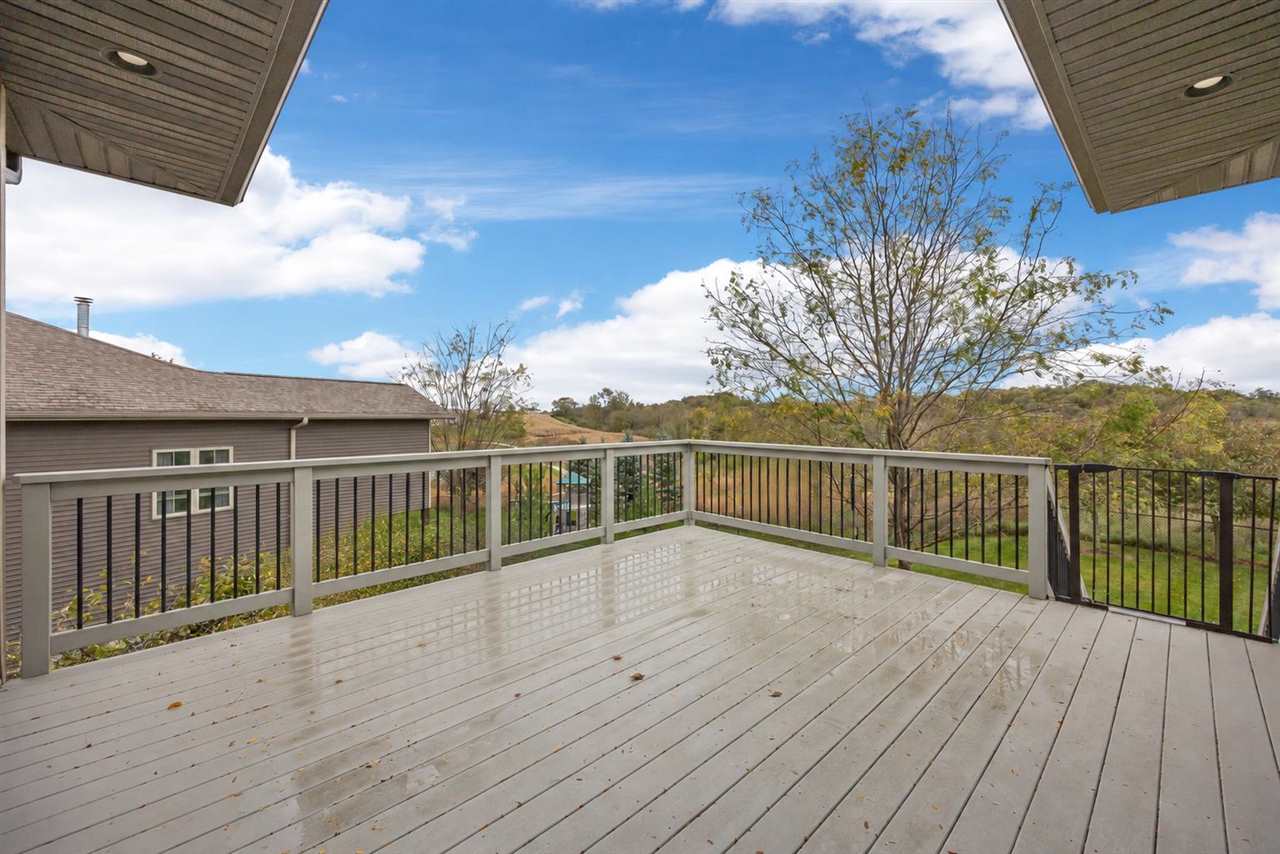 1825 Stone Creek Circle North Liberty IA 52317