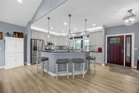 1825 Stone Creek Circle North Liberty IA 52317