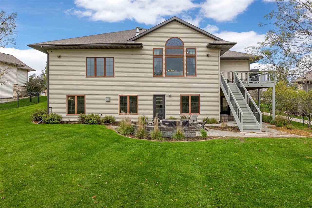 1825 Stone Creek Circle North Liberty IA 52317