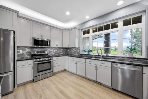 1825 Stone Creek Circle North Liberty IA 52317