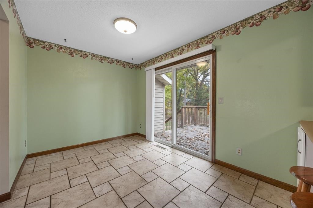 4216 Marilyn Drive NE Cedar Rapids IA 52402