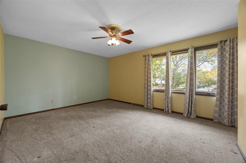 4216 Marilyn Drive NE Cedar Rapids IA 52402