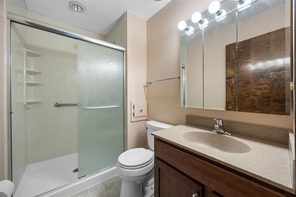 4216 Marilyn Drive NE Cedar Rapids IA 52402